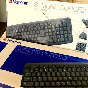 Verbatim slimline corded usb keyboard